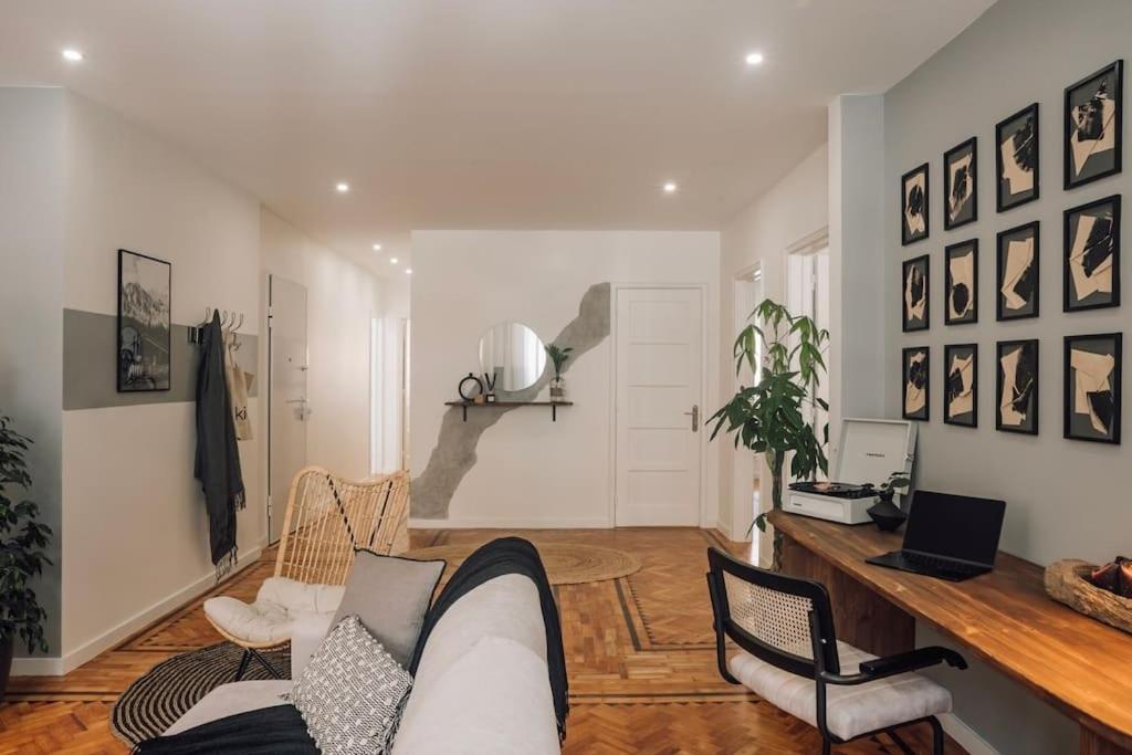 Apartamento Soum - 2 Bedrooms In Alvalade Lisboa