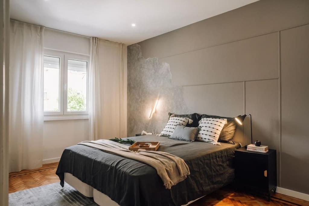 Apartamento Soum - 2 Bedrooms In Alvalade