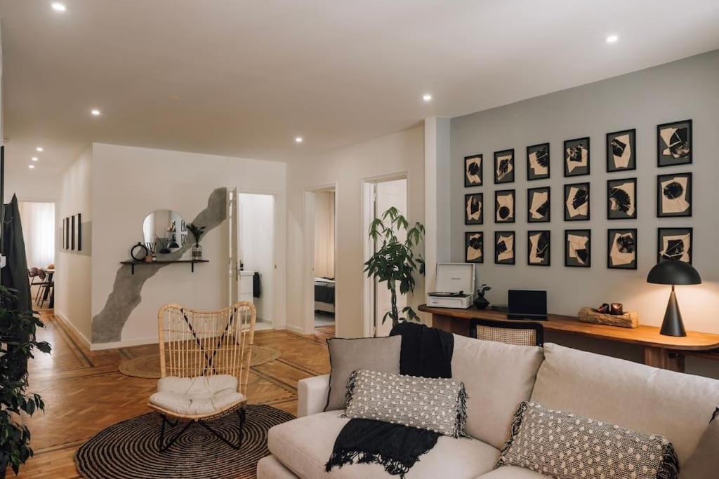 Soum - 2 Bedrooms In Alvalade Apartamento